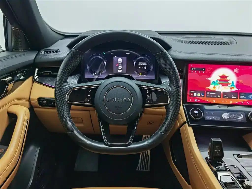 Lynk & Co 09 EM-P 2021 2.0T PHEV Halo 6-seater — миниатюра 11