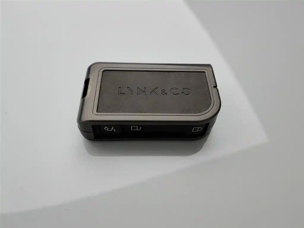 Lynk & Co 09 EM-P 2021 2.0T PHEV Halo 6-seater — миниатюра 19