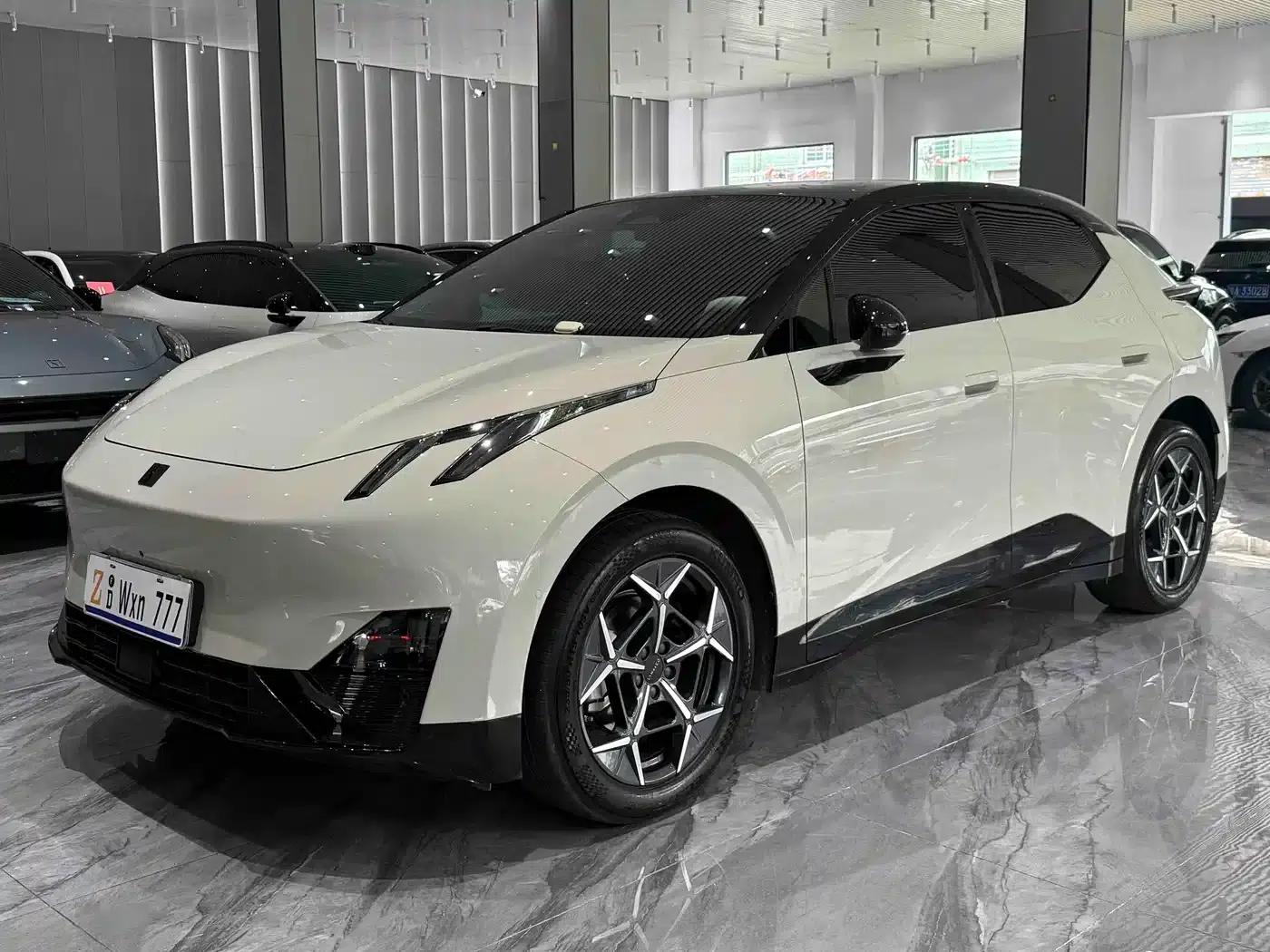 Lynk & Co Z20 2025 Model 530km RWD Pro — миниатюра 1