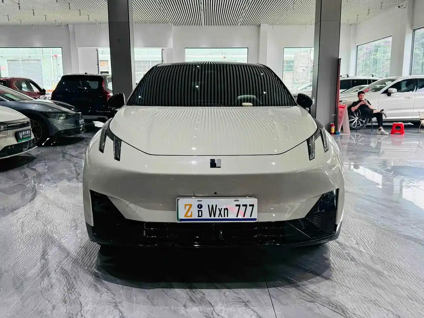 Lynk & Co Z20 2025 Model 530km RWD Pro — миниатюра 2