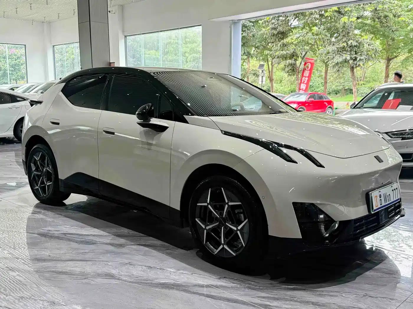 Lynk & Co Z20 2025 Model 530km RWD Pro — миниатюра 3