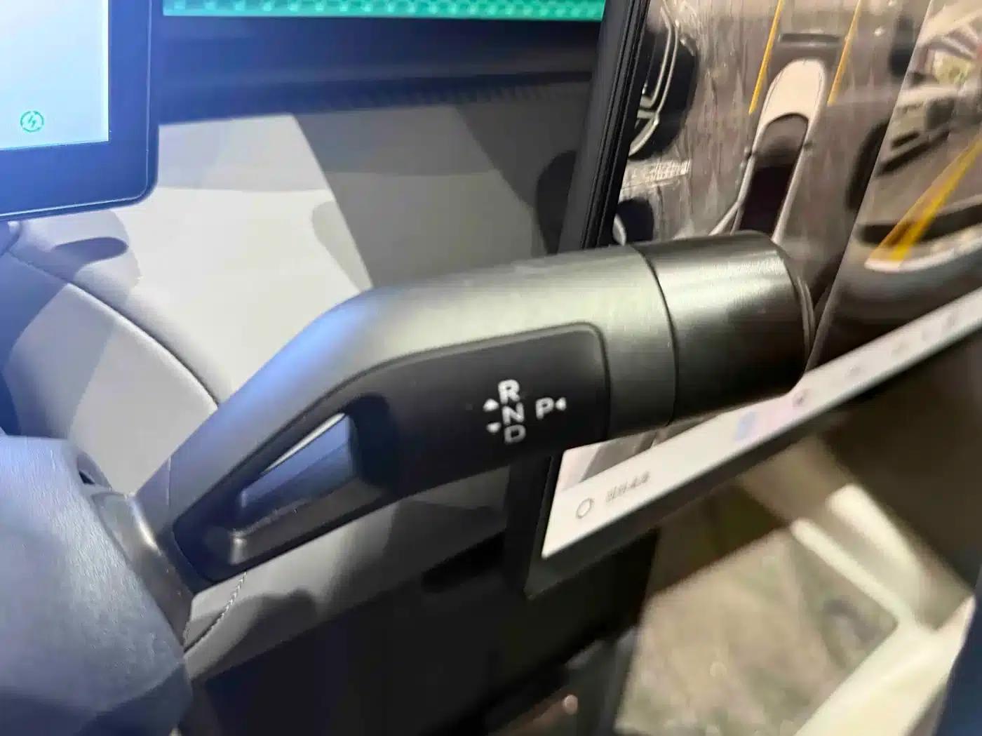 Lynk & Co Z20 2025 Model 530km RWD Pro — миниатюра 24