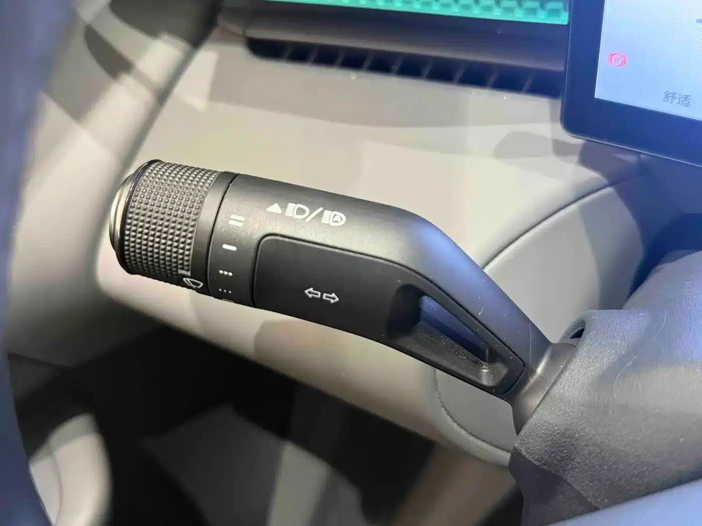 Lynk & Co Z20 2025 Model 530km RWD Pro — миниатюра 25