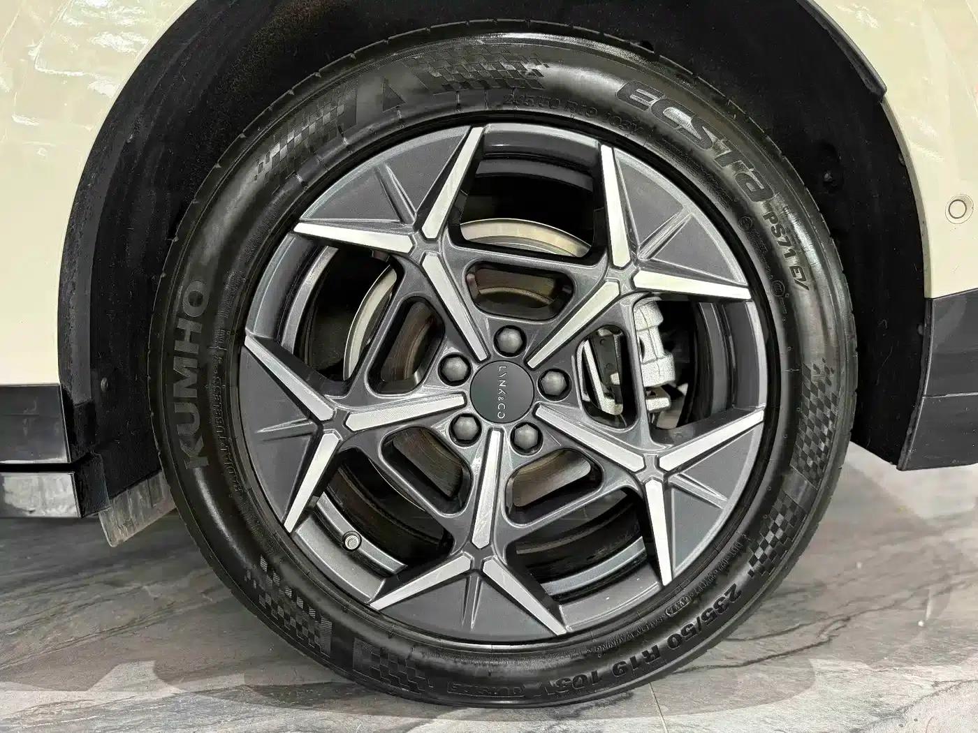 Lynk & Co Z20 2025 Model 530km RWD Pro — миниатюра 7