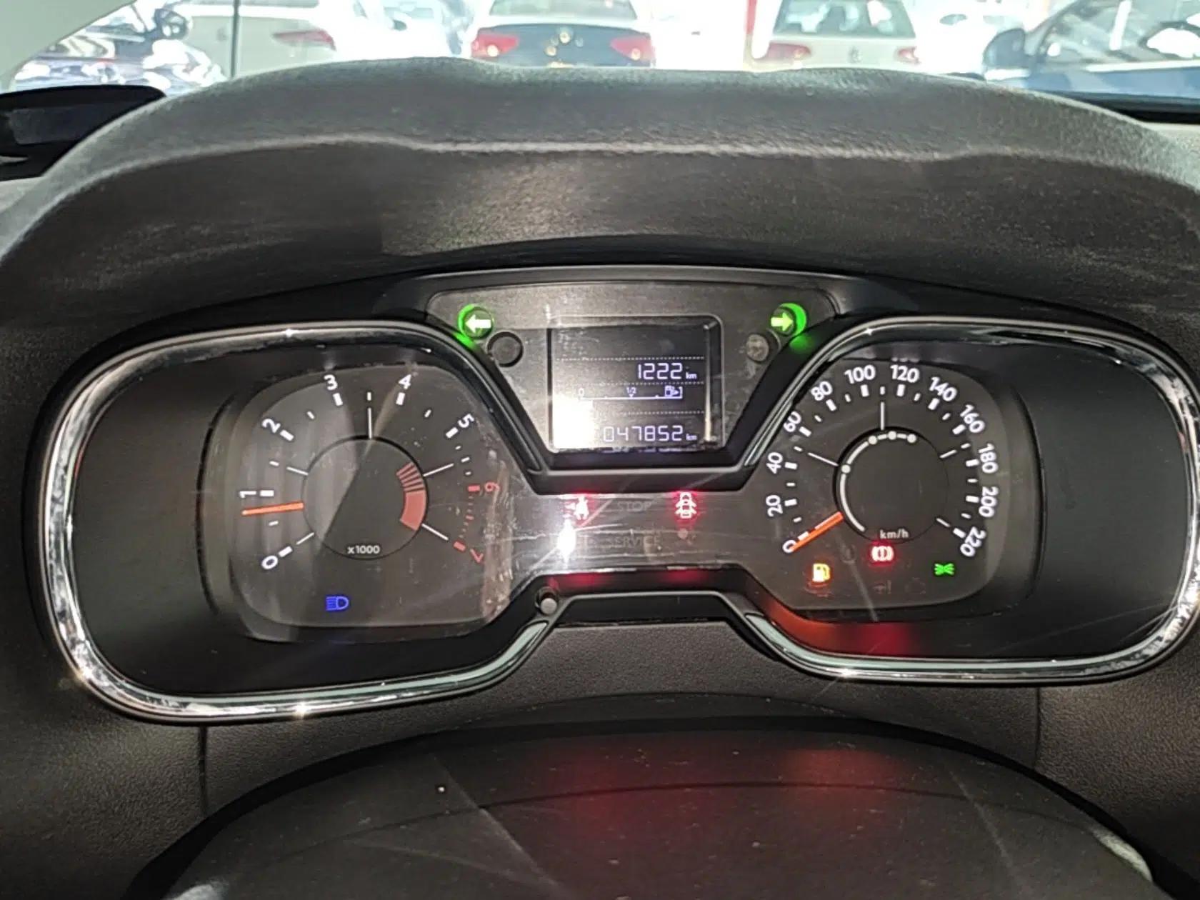 Citroen C4 Sega 2018 1.6L Manual Comfort Model — миниатюра 15