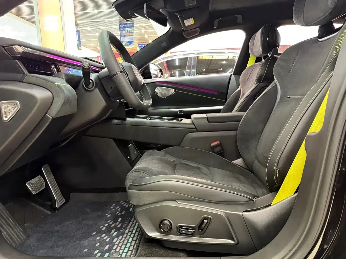 Lynk & Co 10 2025 240 AWD Ultra Sport Edition — миниатюра 15