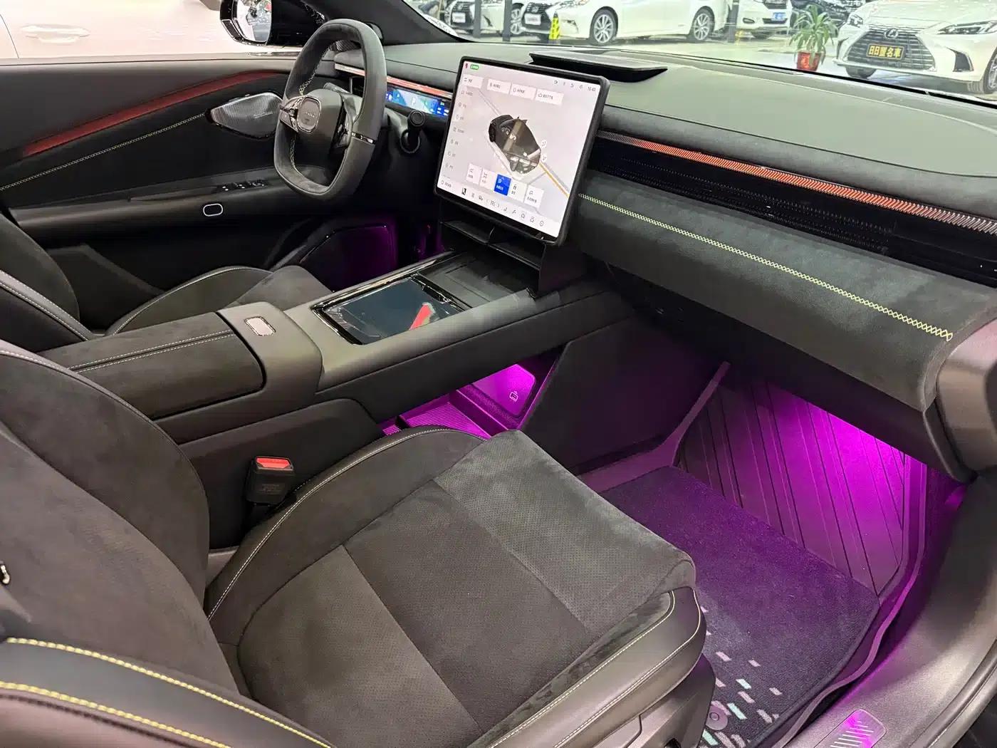 Lynk & Co 10 2025 240 AWD Ultra Sport Edition — миниатюра 29