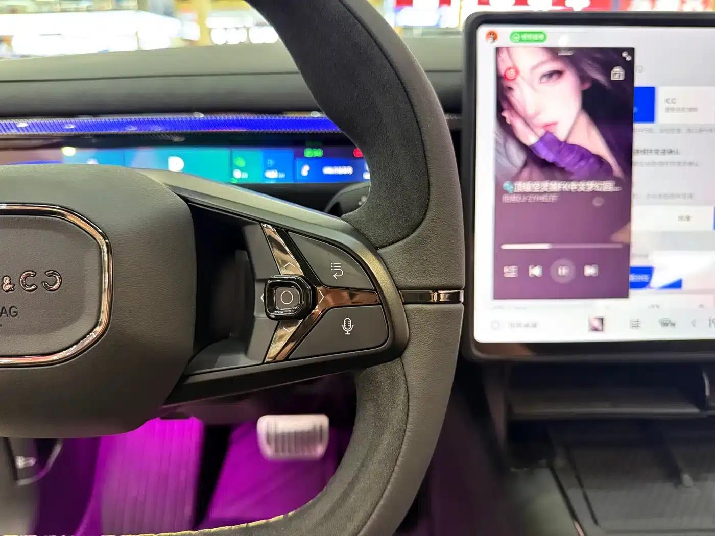 Lynk & Co 10 2025 240 AWD Ultra Sport Edition — миниатюра 7