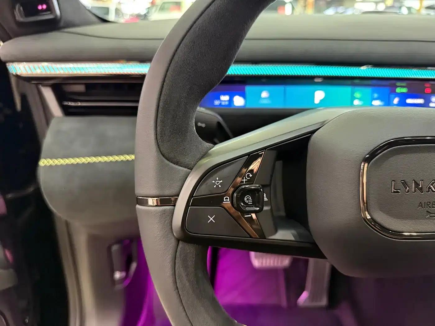 Lynk & Co 10 2025 240 AWD Ultra Sport Edition — миниатюра 8