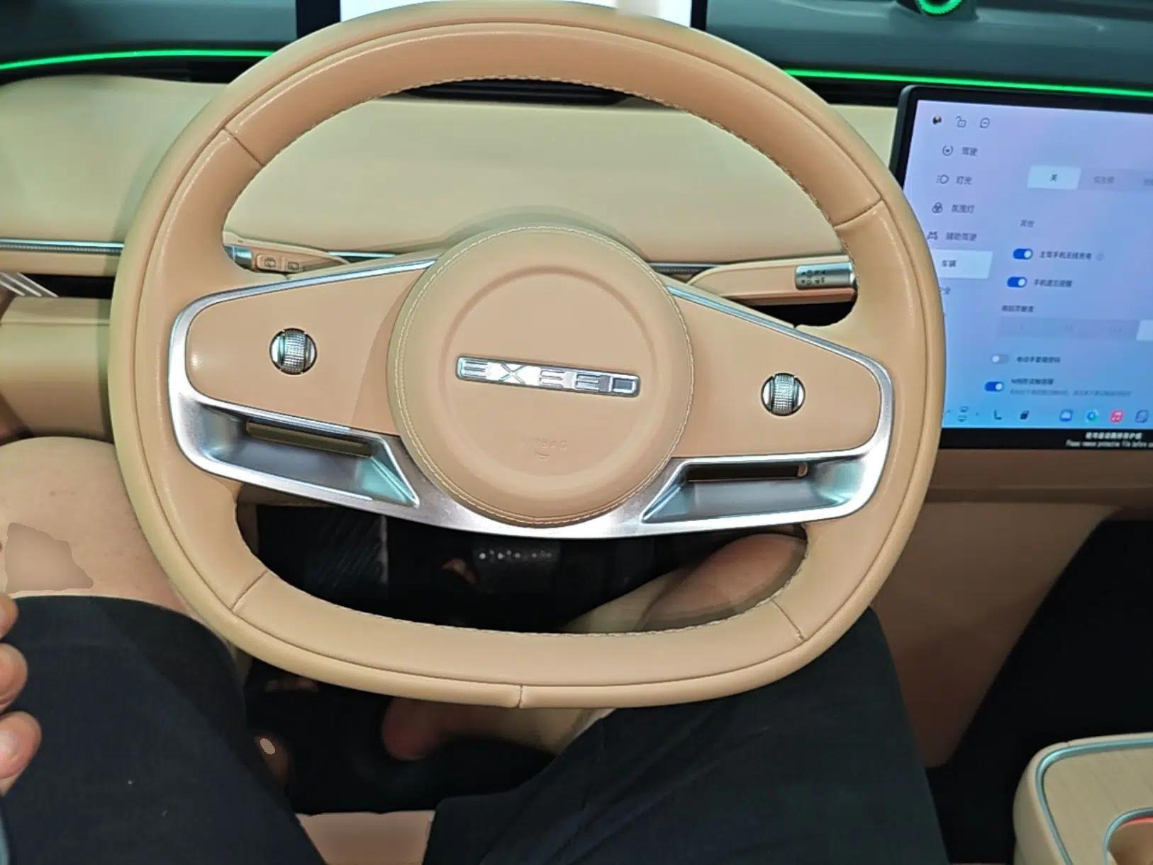 EXEED Star Era ET 2024 Extended-Range 240 Ultra All-Wheel Drive — миниатюра 14