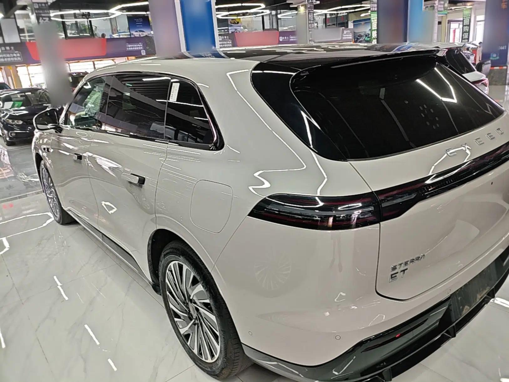EXEED Star Era ET 2024 Extended-Range 240 Ultra All-Wheel Drive — миниатюра 4