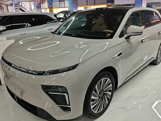 EXEED Star Era ET 2024 Extended-Range 240 Ultra All-Wheel Drive