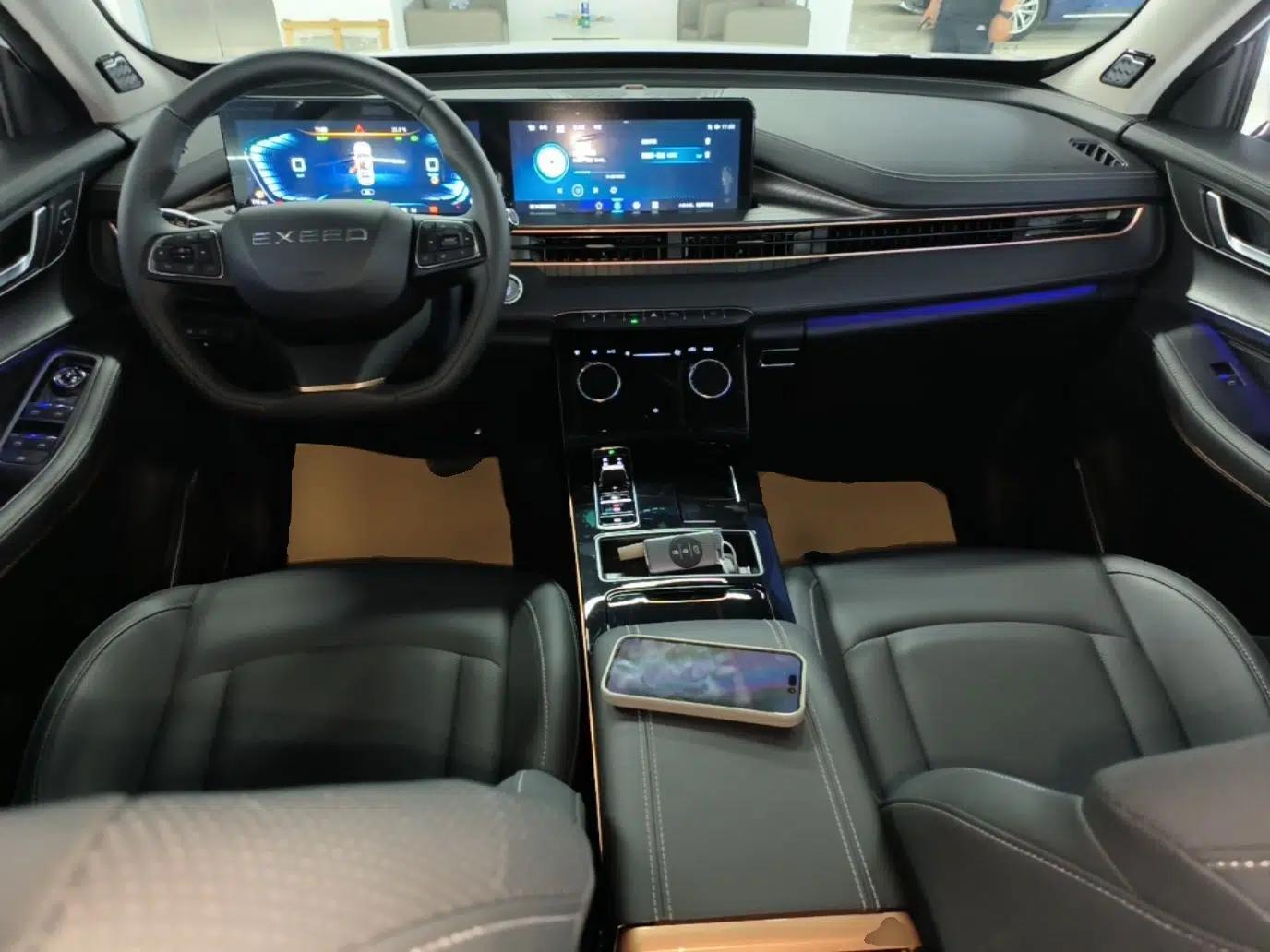 EXEED Zhuifeng C-DM 2022 1.5 TCI-DHT 105 km "Chengfeng Qi" Edition — миниатюра 13