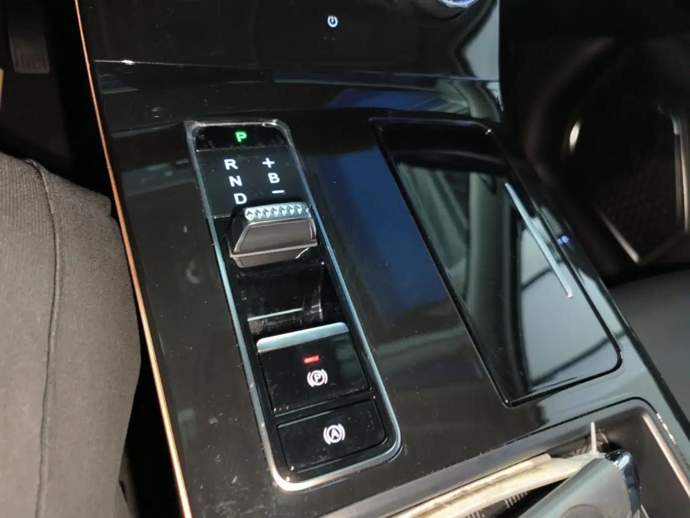 EXEED Zhuifeng C-DM 2022 1.5 TCI-DHT 105 km "Chengfeng Qi" Edition — миниатюра 17