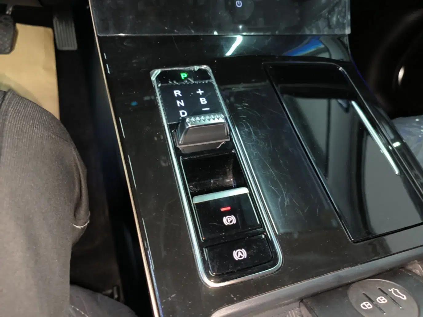 EXEED Zhuifeng C-DM 2022 1.5 TCI-DHT 105 km "Chengfeng Qi" Edition — миниатюра 17