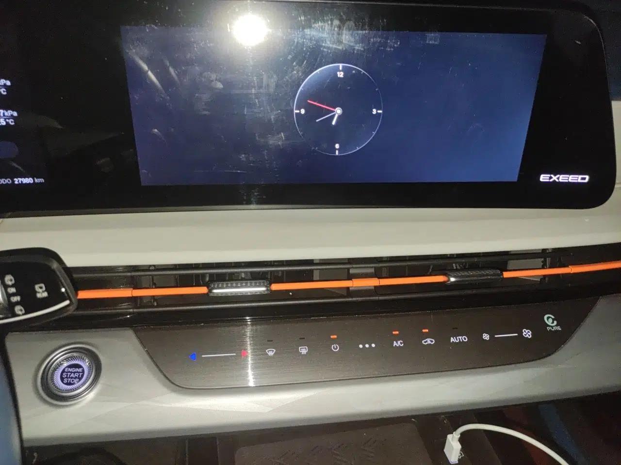 EXEED Zhuifeng C-DM 2023 1.5 TCI-DHT 80KM Yu Feng Xing Edition — миниатюра 14
