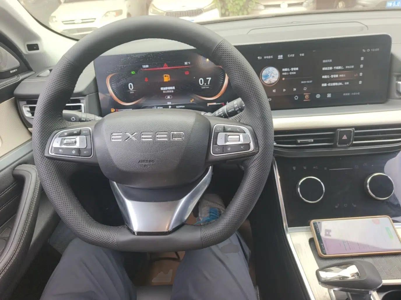 EXEED Lanyue 2022 Explore Edition 400T Two-Wheel Drive Star Edition 5 Seats — миниатюра 13