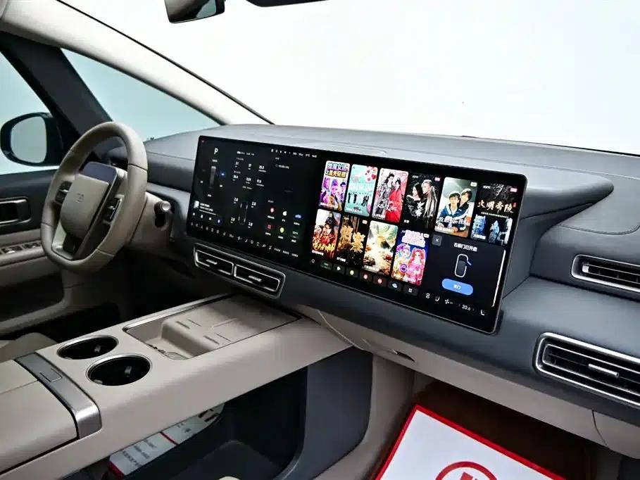Li Auto MEGA 2025 Home Edition — миниатюра 19