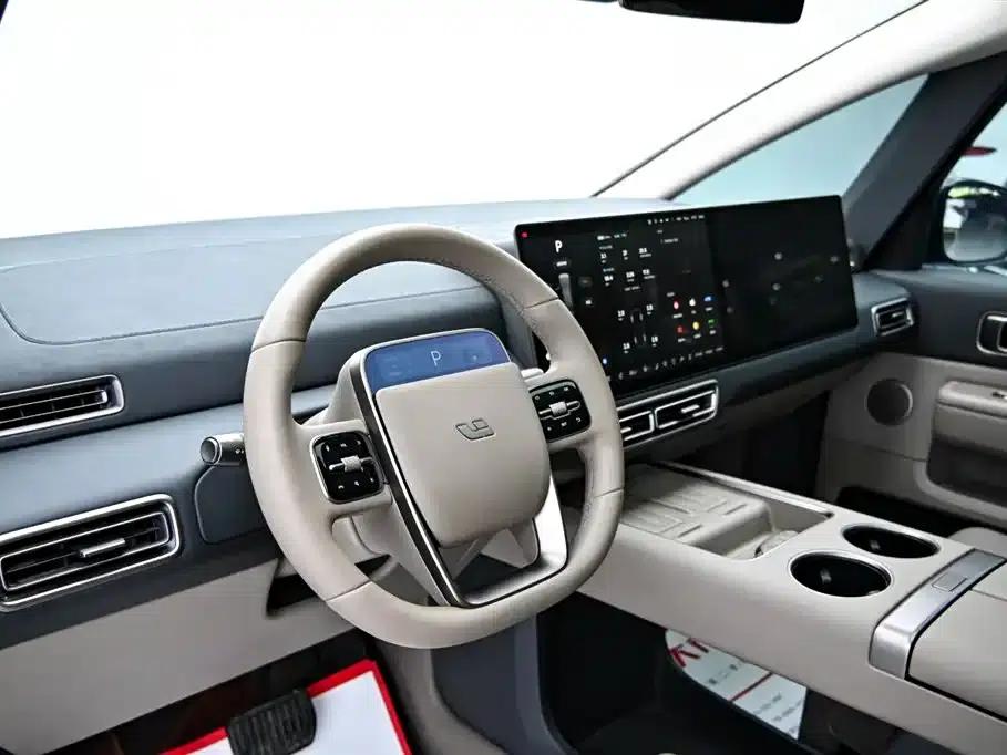 Li Auto MEGA 2025 Home Edition — миниатюра 20