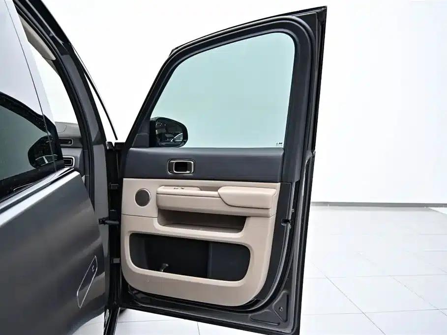 Li Auto MEGA 2025 Home Edition — миниатюра 26