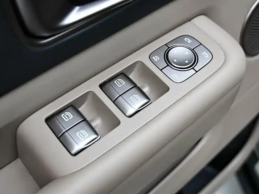 Li Auto MEGA 2025 Home Edition — миниатюра 28