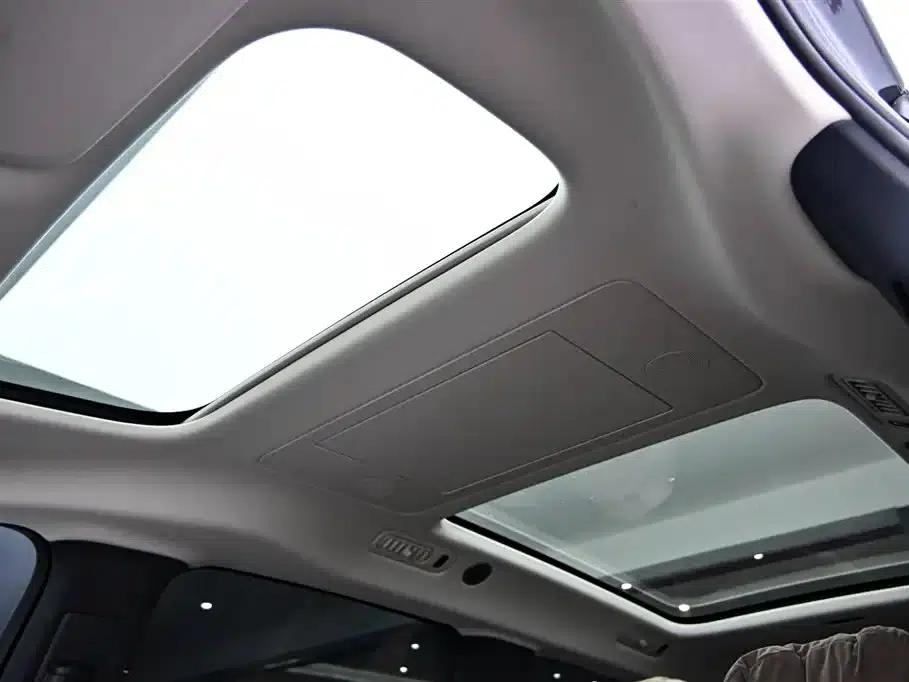 Li Auto MEGA 2025 Home Edition — миниатюра 40