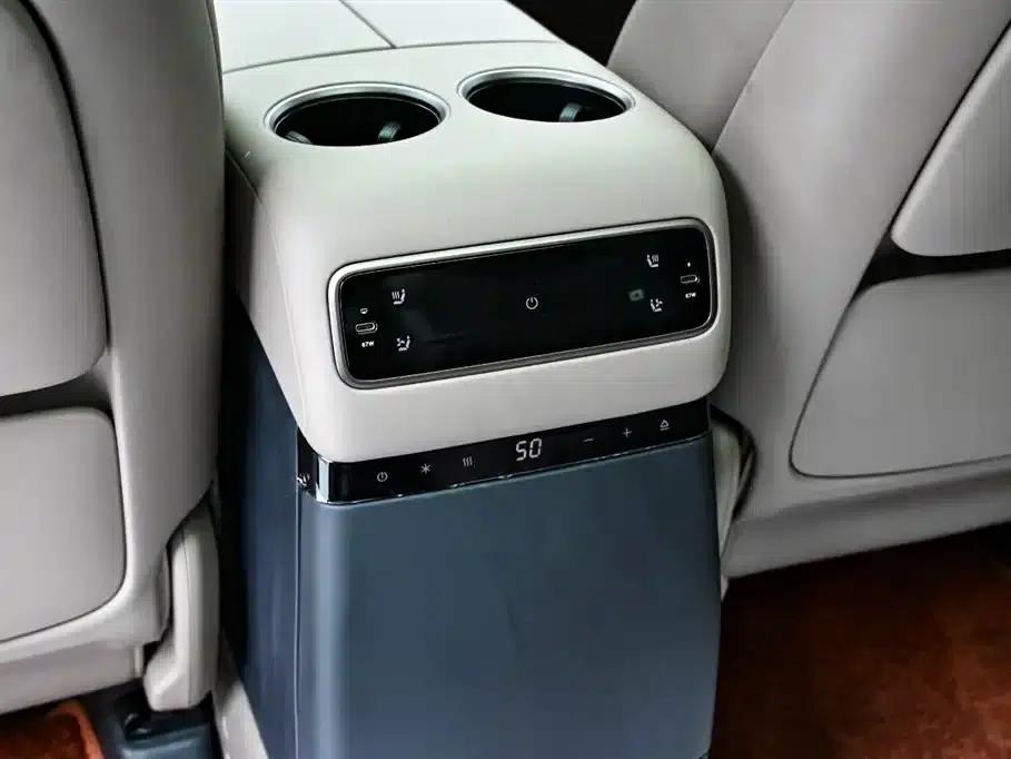 Li Auto MEGA 2025 Home Edition — миниатюра 41