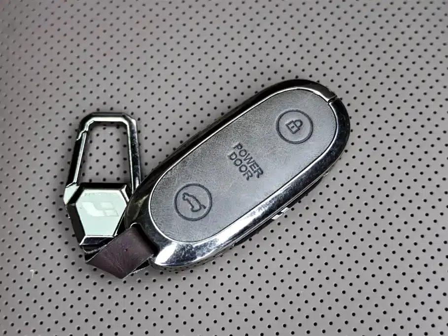 Li Auto MEGA 2025 Home Edition — миниатюра 44