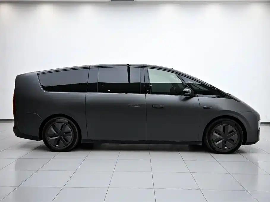 Li Auto MEGA 2025 Home Edition — миниатюра 6