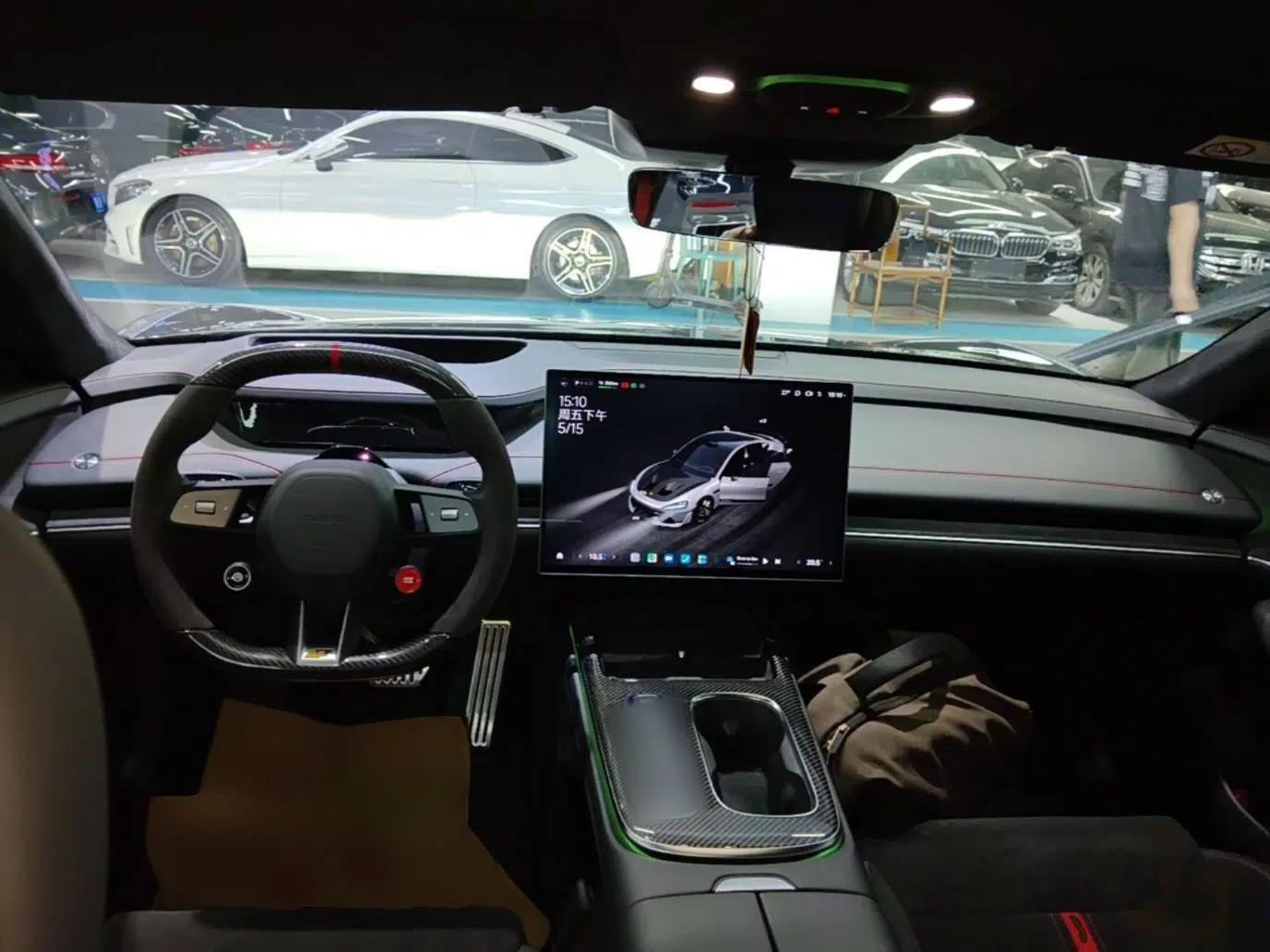 Xiaomi Auto SU7 Ultra 2025 Ultra Model — миниатюра 13