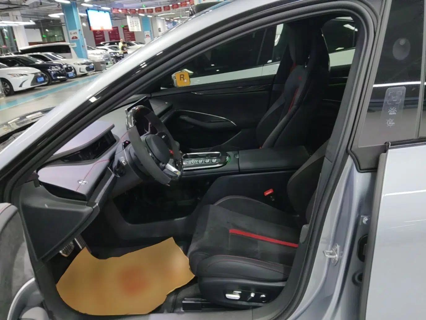 Xiaomi Auto SU7 Ultra 2025 Ultra Model — миниатюра 18