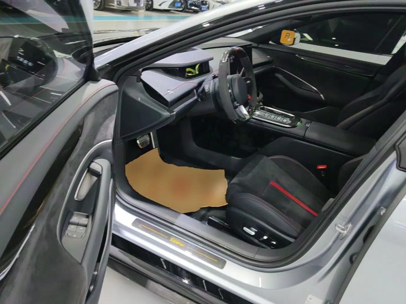 Xiaomi Auto SU7 Ultra 2025 Ultra Model — миниатюра 19