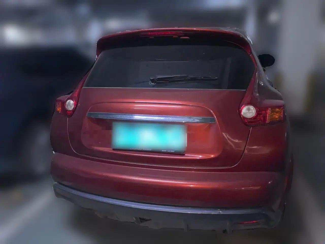 Infiniti ESQ 2014 1.6L Spontaneous Edition — миниатюра 5