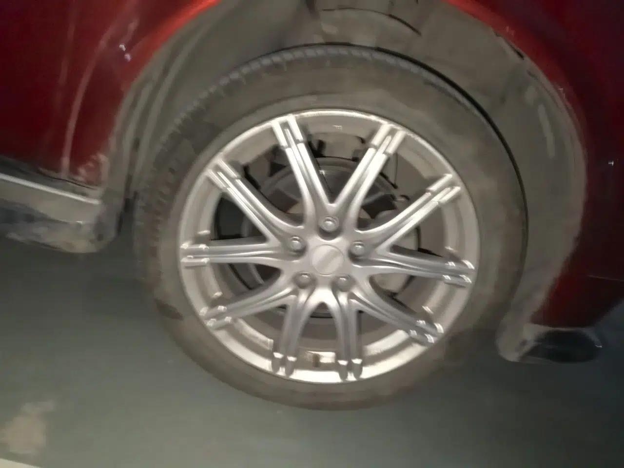 Infiniti ESQ 2014 1.6L Spontaneous Edition — миниатюра 8