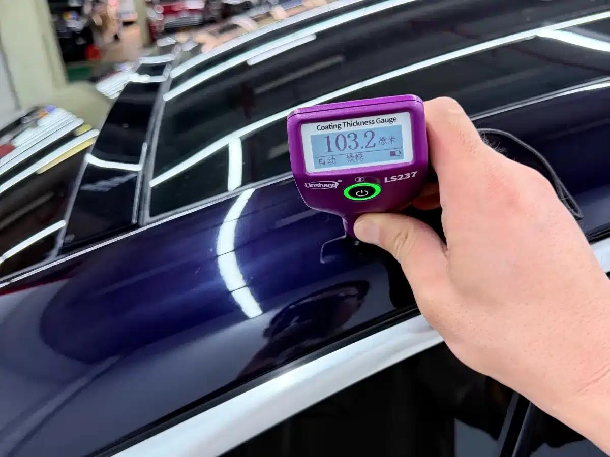 Voyah Chasing the Light 2024 PHEV AWD Long Range Flagship Edition — миниатюра 34