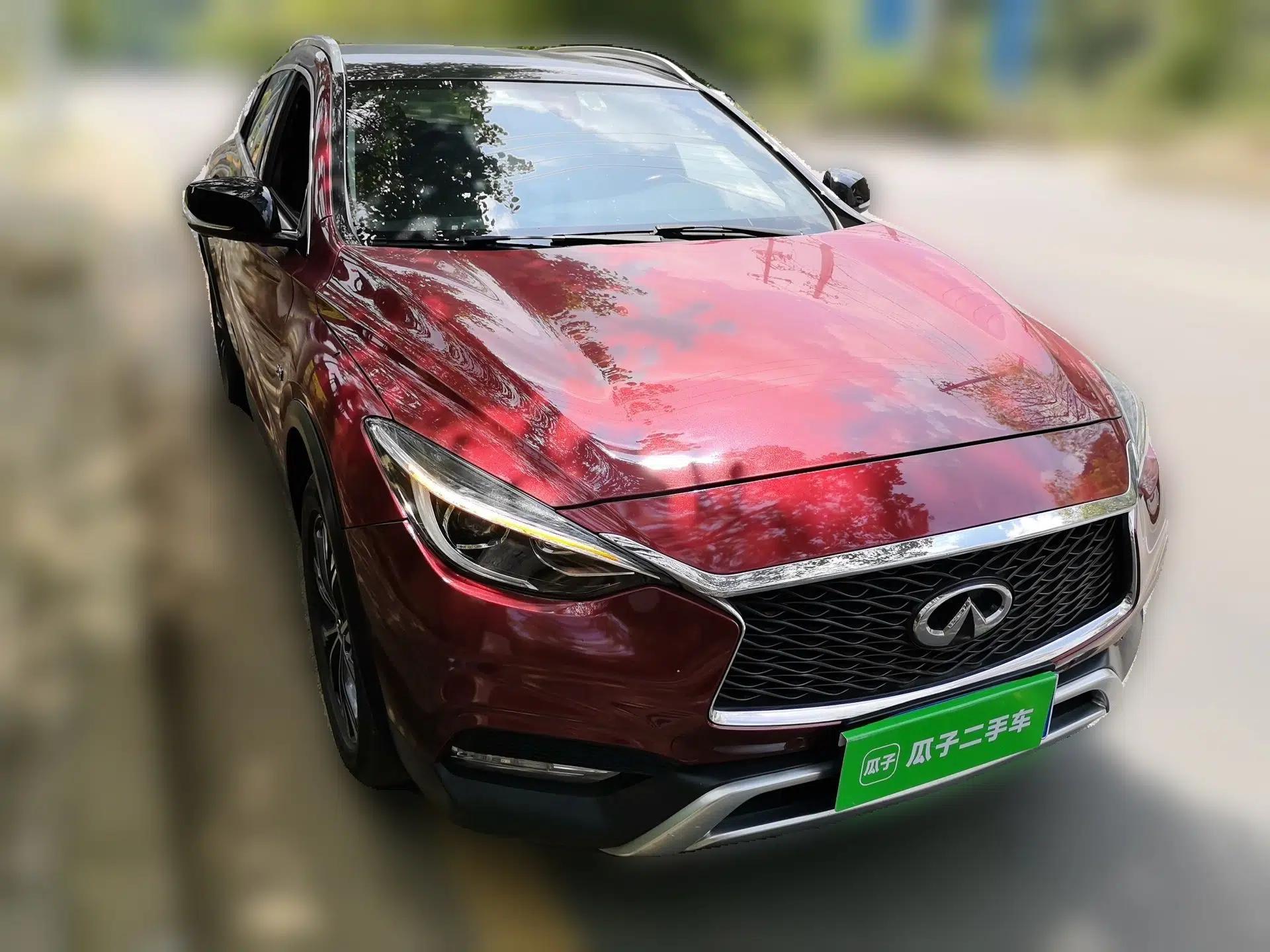 Infiniti QX30 2017 2.0T Four-Wheel Drive Sport Edition — миниатюра 3