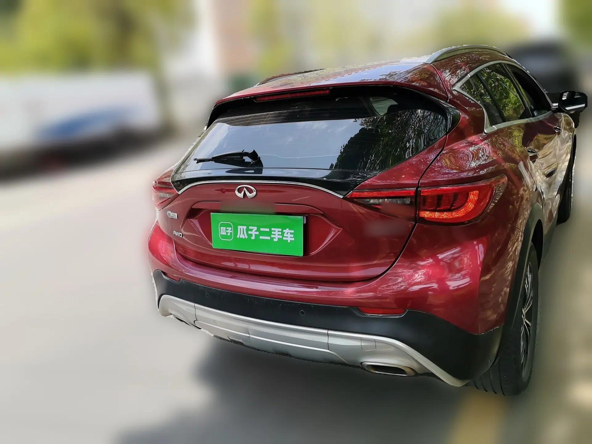 Infiniti QX30 2017 2.0T Four-Wheel Drive Sport Edition — миниатюра 6
