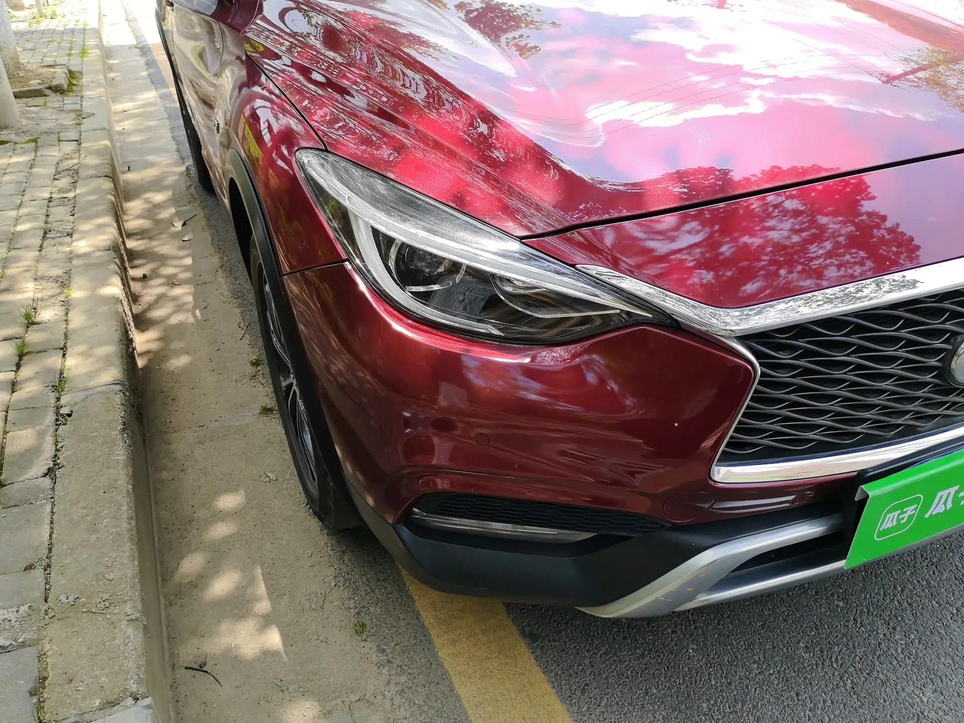 Infiniti QX30 2017 2.0T Four-Wheel Drive Sport Edition — миниатюра 7