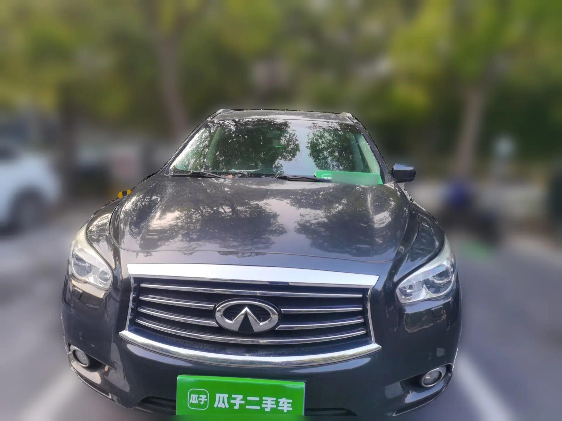 Infiniti JX 2013 JX35 Two-Wheel-Drive Excellence Edition — миниатюра 2