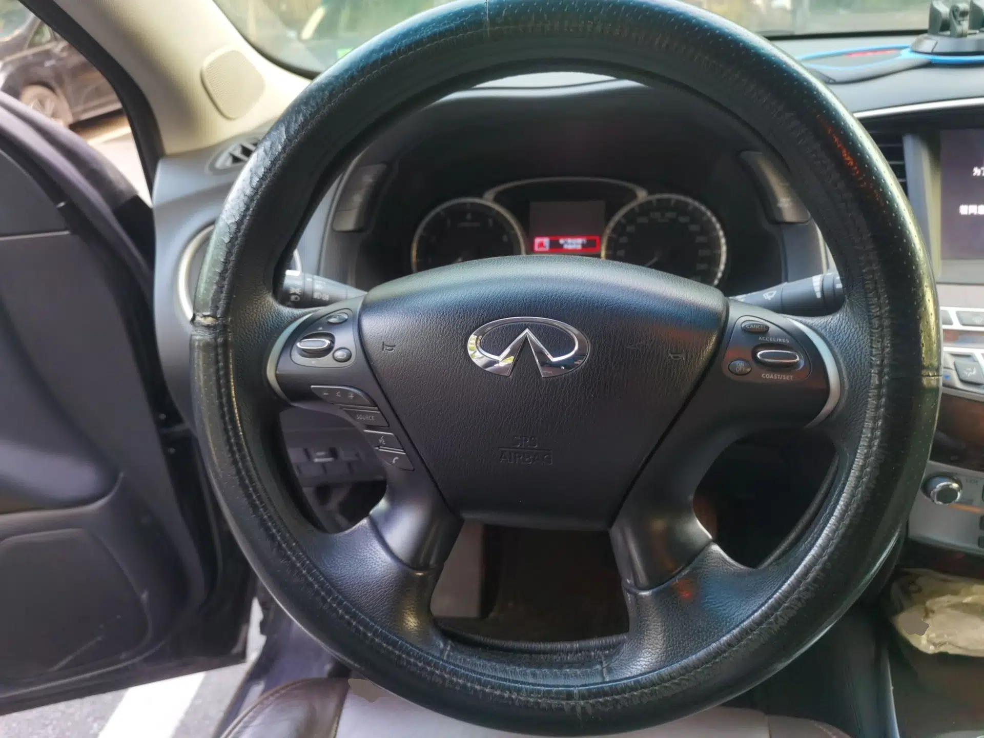 Infiniti JX 2013 JX35 Two-Wheel-Drive Excellence Edition — миниатюра 11