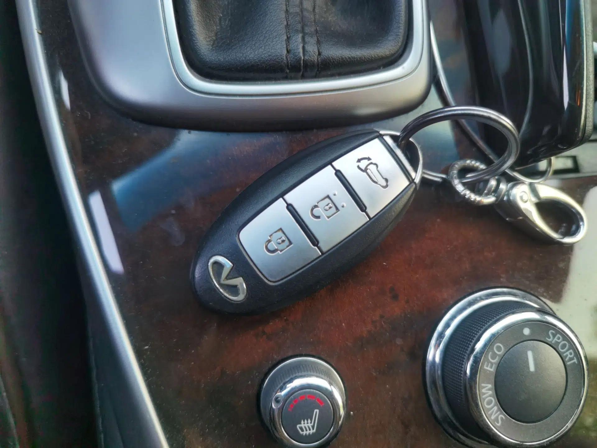 Infiniti JX 2013 JX35 Two-Wheel-Drive Excellence Edition — миниатюра 9