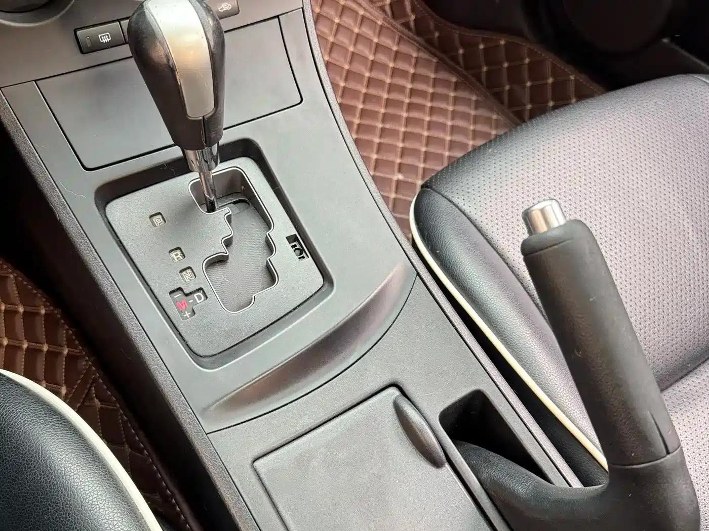 Mazda 3 Axela 2013 Sedan 1.6L Automatic Elite — миниатюра 10