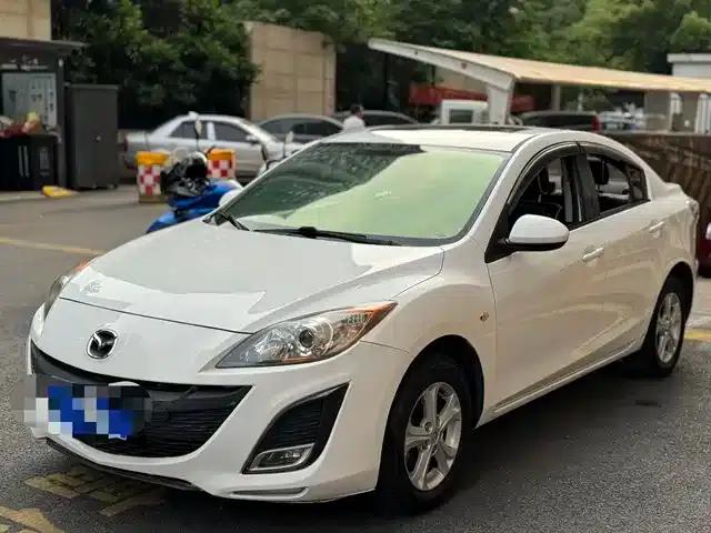 Mazda 3 Axela 2013 Sedan 1.6L Automatic Elite