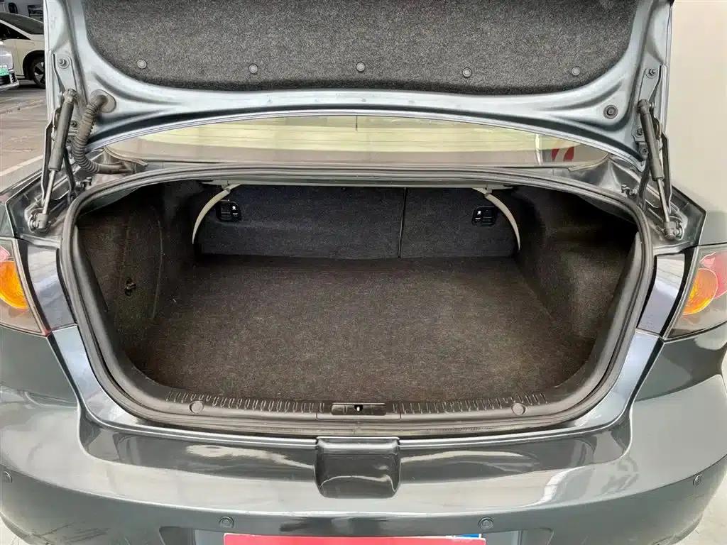 Mazda3 2010 1.6L Manual Classic Fashion Edition — миниатюра 15
