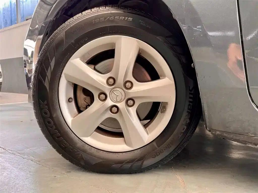 Mazda3 2010 1.6L Manual Classic Fashion Edition — миниатюра 17