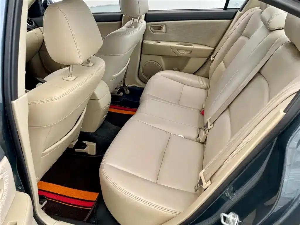 Mazda3 2010 1.6L Manual Classic Fashion Edition — миниатюра 7