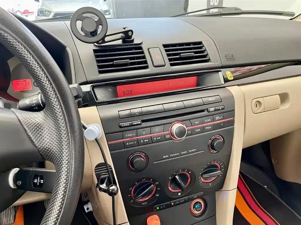 Mazda3 2010 1.6L Manual Classic Fashion Edition — миниатюра 10