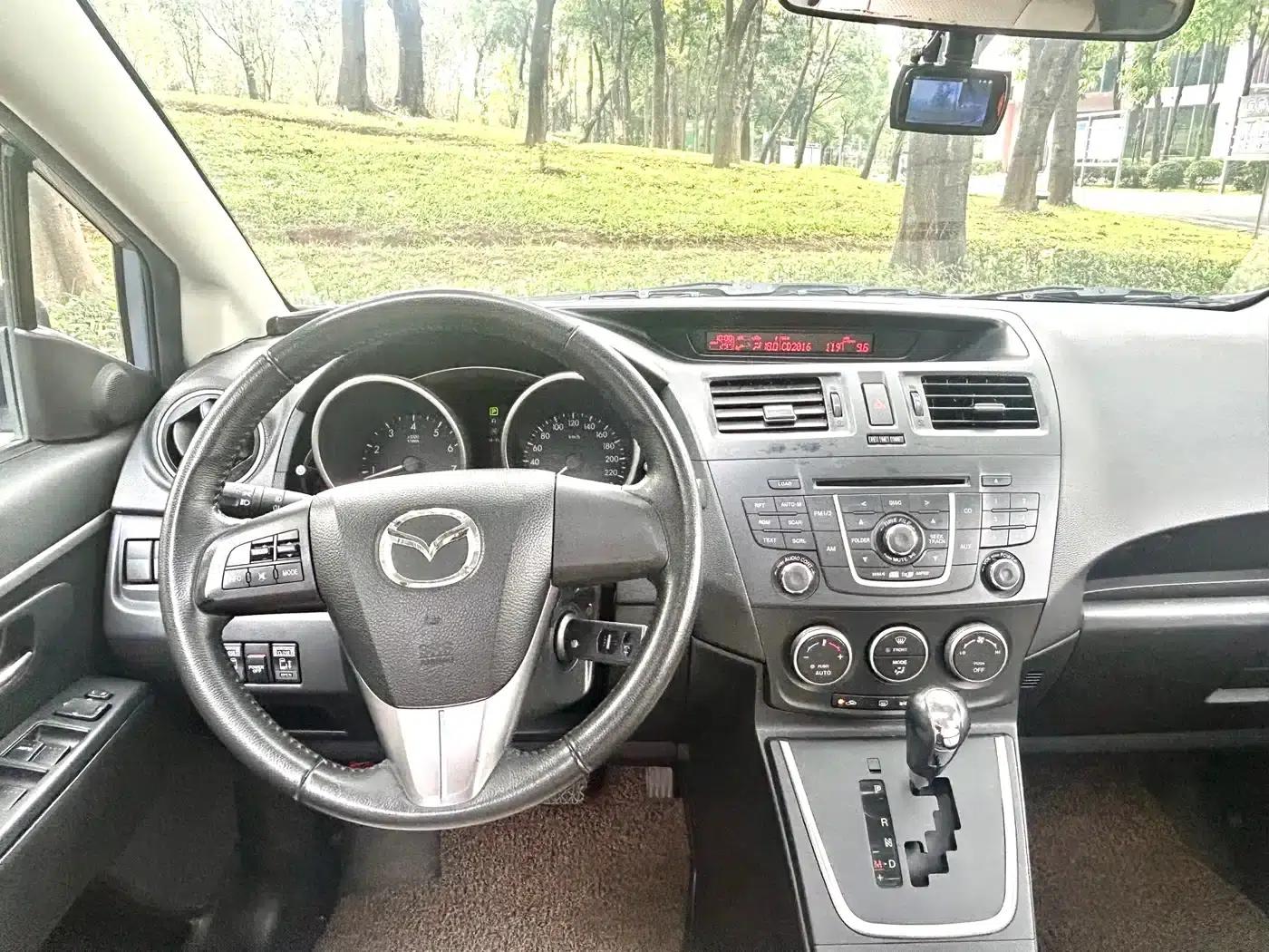 Mazda 5 2011 2.0L Automatic Luxury — миниатюра 17