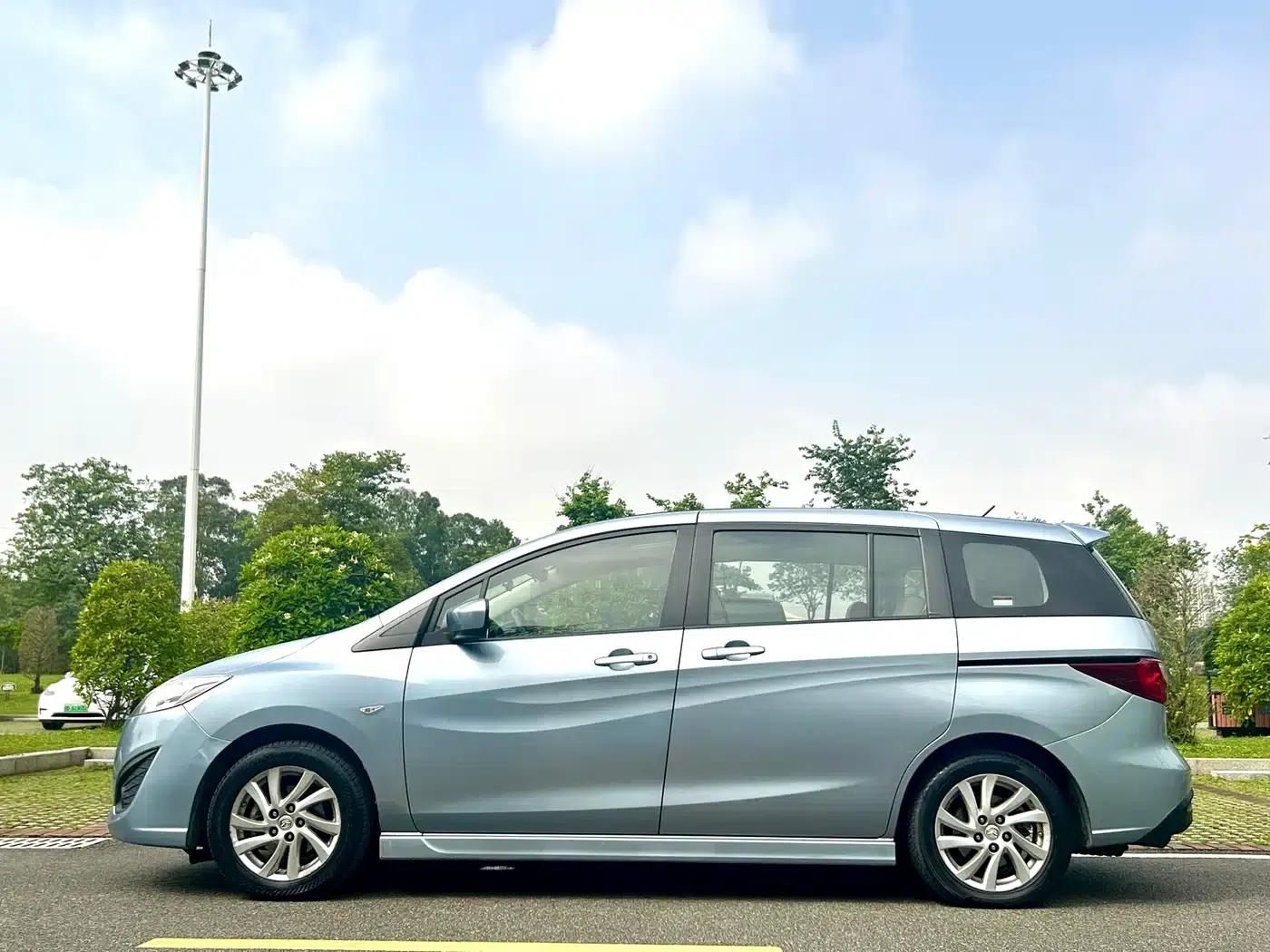 Mazda 5 2011 2.0L Automatic Luxury — миниатюра 5