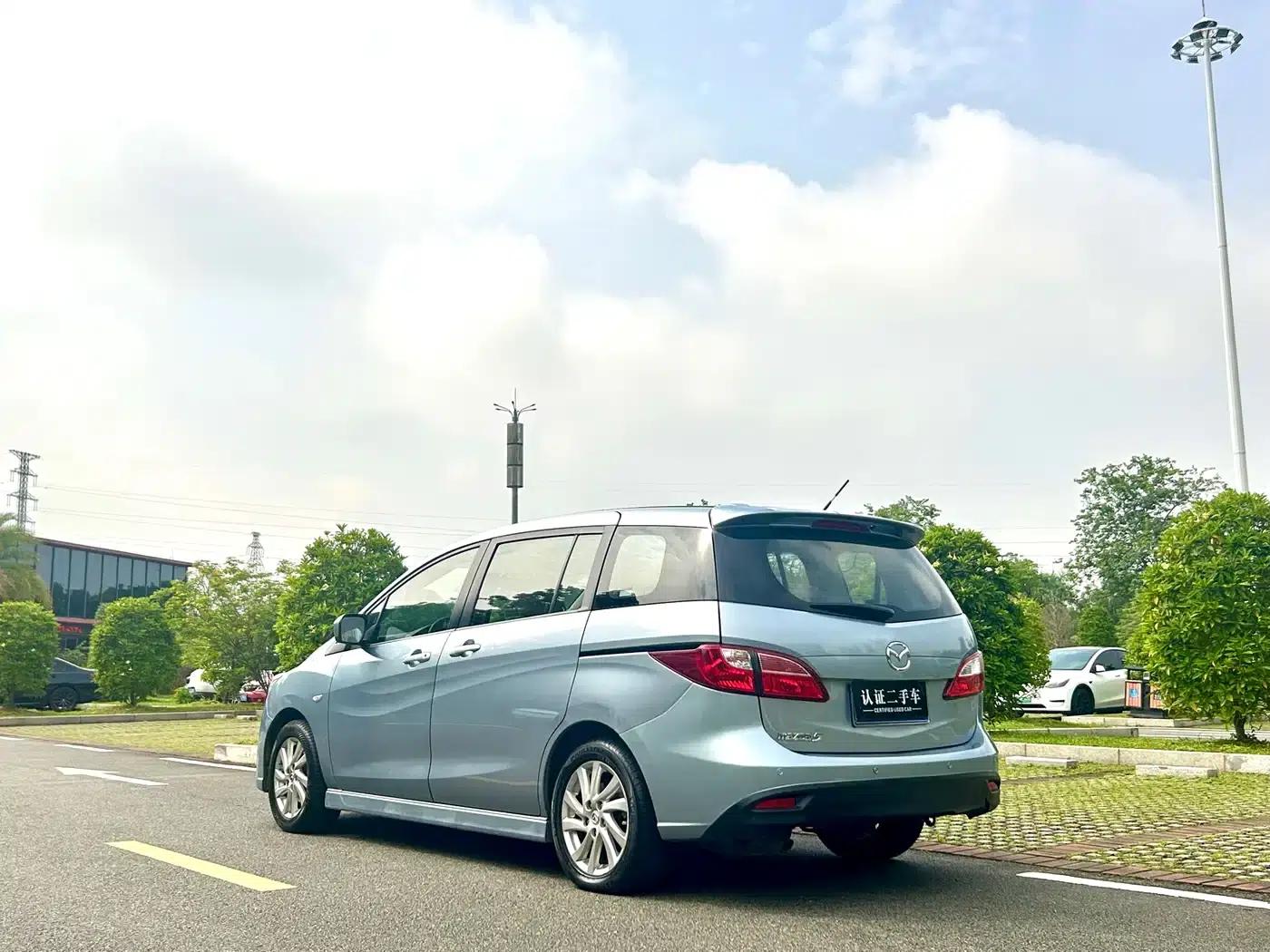 Mazda 5 2011 2.0L Automatic Luxury — миниатюра 6